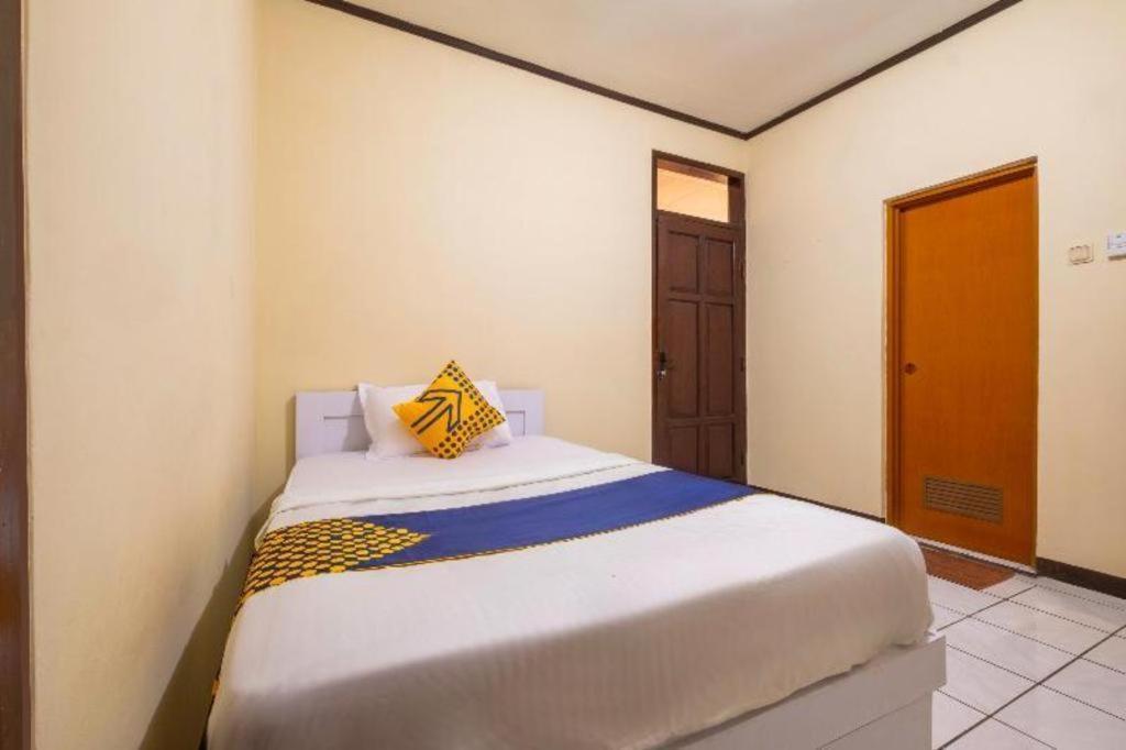 Super Oyo 2672 Bee M Syariah Hotel Bandung Exterior photo